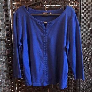 Jewel blue top with silver accent.